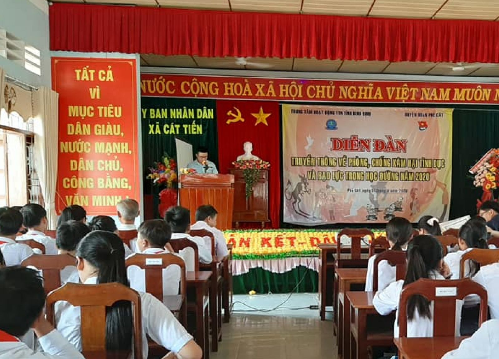 Truyền thông về Phòng, chống xâm hại tình dục và bạo lực học đường tại xã Cát Tiến