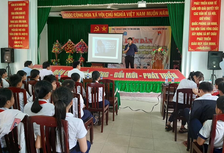 Diễn đàn “Truyền thông về Phòng, chống xâm hại tình dục và bạo lực học đường” tại xã Mỹ Châu