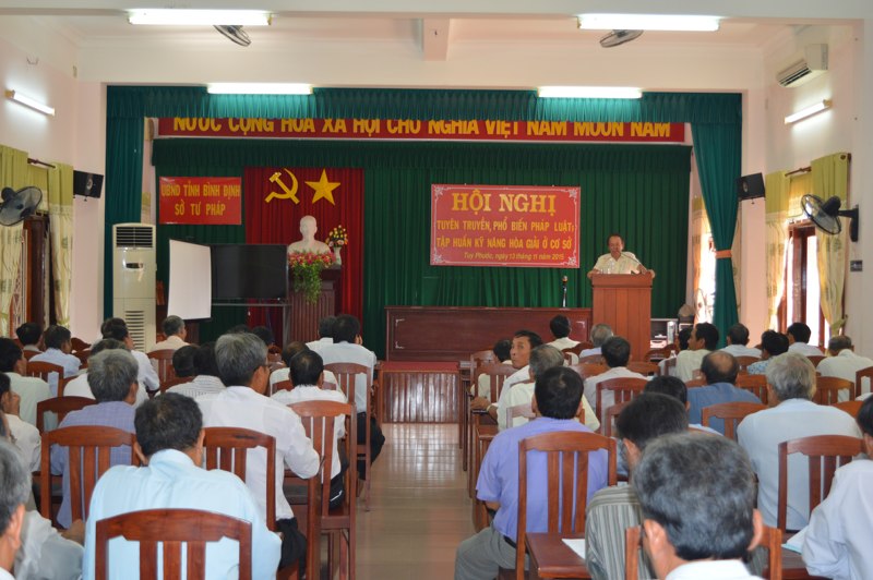 Sở Tư pháp: Tuyên truyền, phổ biến pháp luật; tập huấn kỹ năng hòa giải ở cơ sở cho hơn 200 hòa giải viên trên địa bàn huyện Tuy Phước và TP.Quy Nhơn