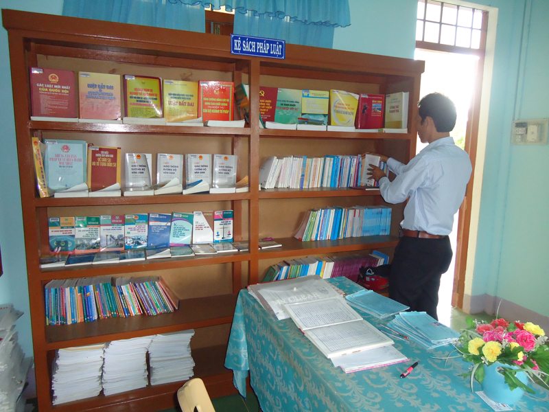 Tủ sách pháp luật của phường Nhơn Hưng, thị xã An Nhơn