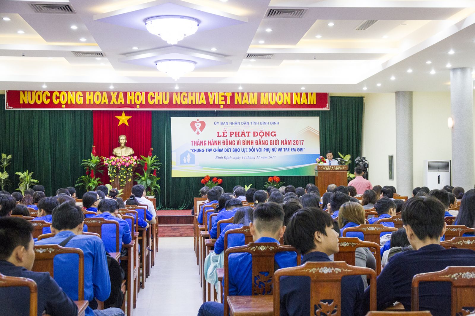 UBND tỉnh tổ chức Lễ phát động Tháng hành động vì bình đẳng giới và phòng, chống bạo lực trên cơ sở giới năm 2017