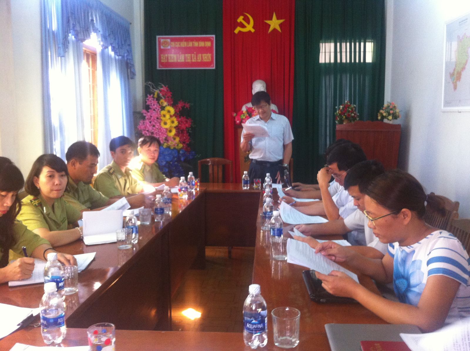 Đoàn kiểm tra liên ngành của tỉnh kiểm tra công tác thi hành pháp luật về xử lý VPHC tại Hạt Kiểm lâm thị xã An Nhơn