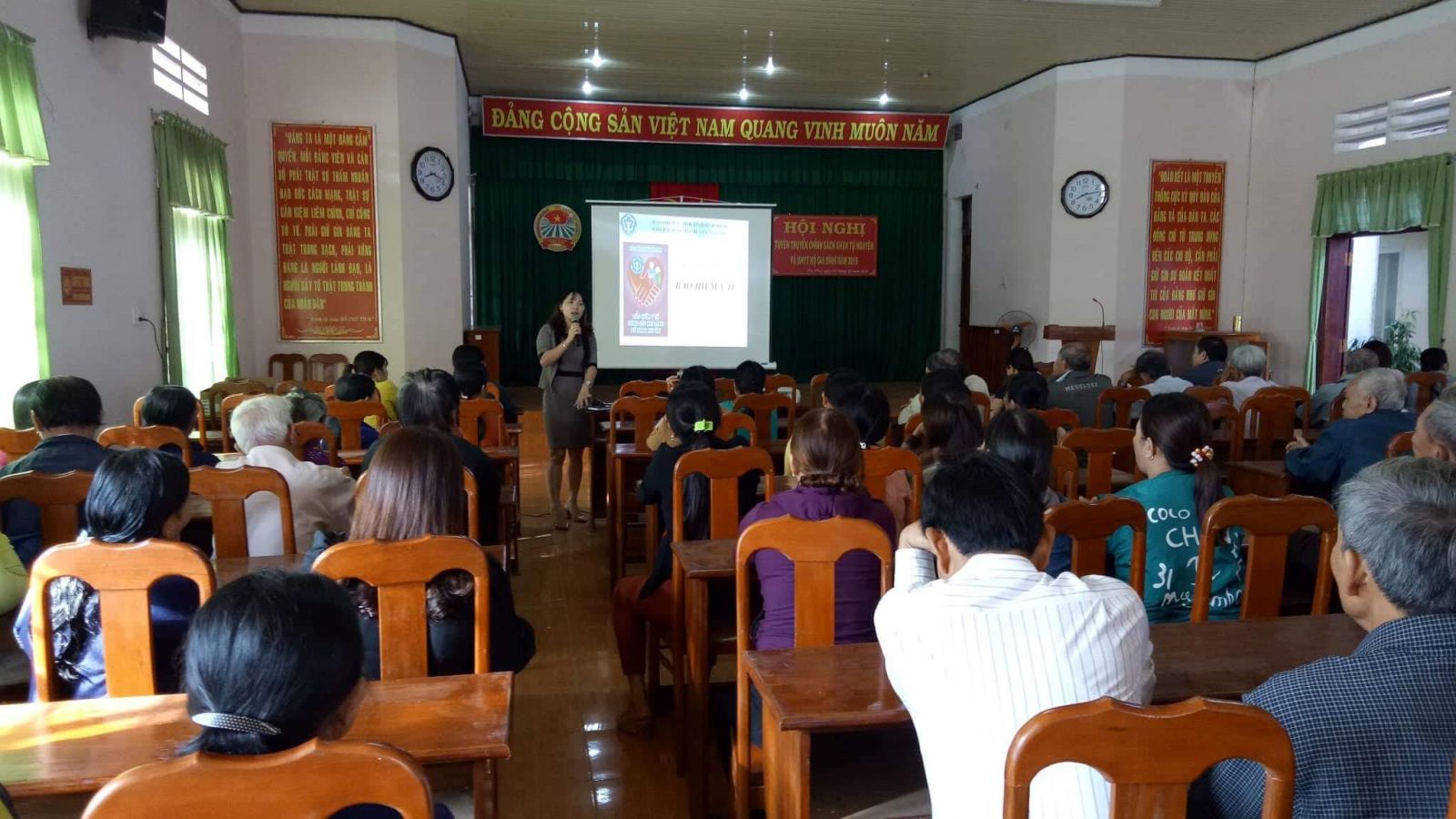 Tuyên truyền chính sách BHXH, BHYT cho hội viên, nông dân