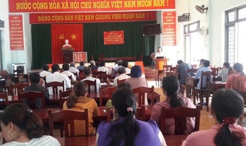 Phối hợp tuyên truyền Luật ATGT cho nông dân