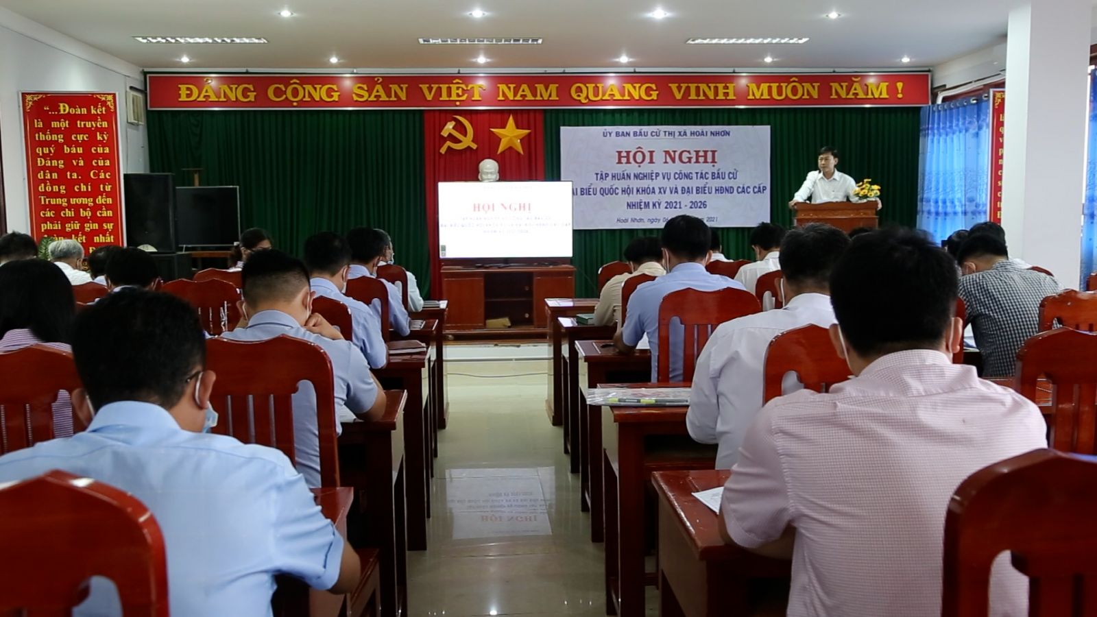 Hoài Nhơn tổ chức hội nghị tập huấn nghiệp vụ tổ chức bầu cử