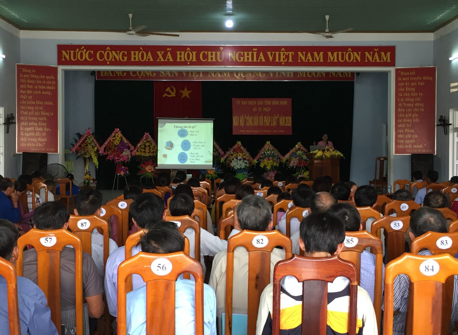 Sở Tư pháp tổ chức Ngày hội “Công dân với pháp luật” tại huyện Vĩnh Thạnh