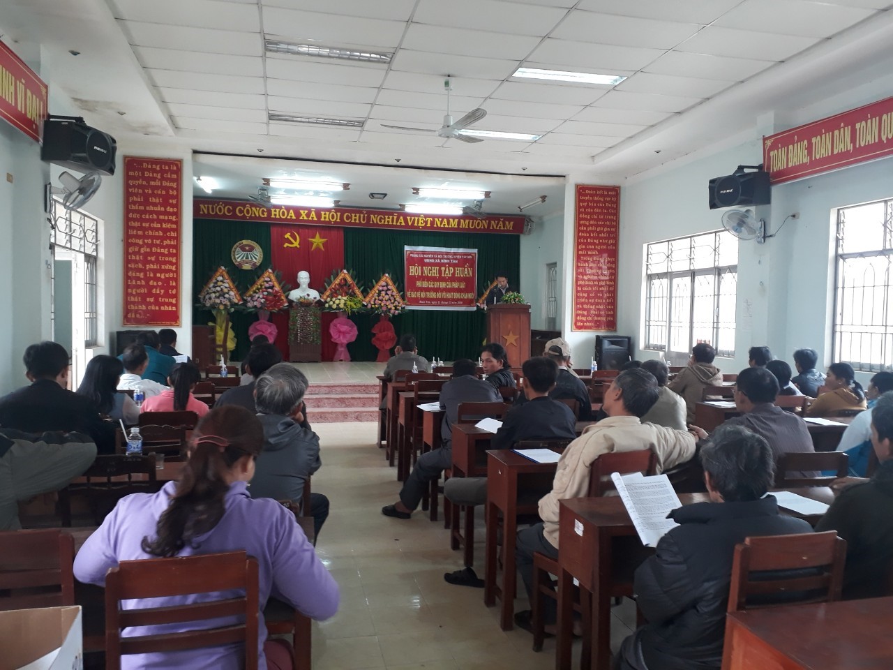Tây Sơn: Tập huấn công tác bảo vệ môi trường trên lĩnh vực chăn nuôi