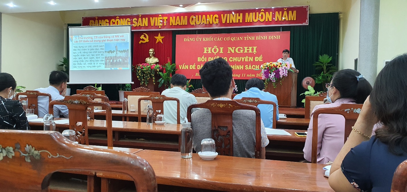 Quang cảnh hội nghị