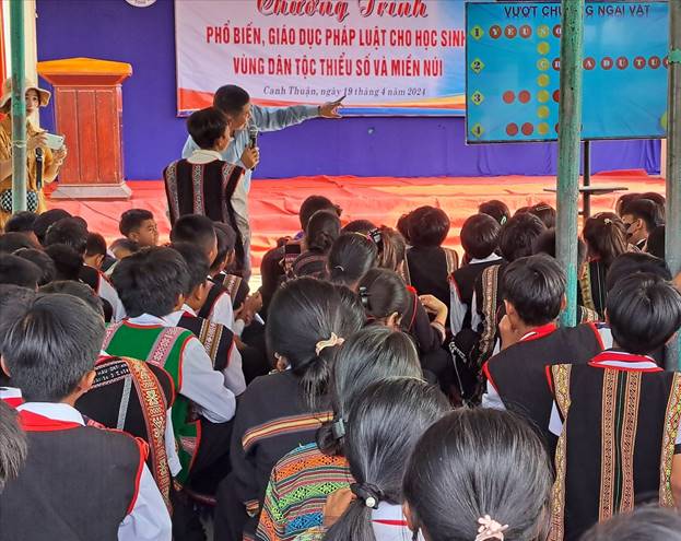 PBGDPL cho học sinh vùng đồng bào DTTS&MN