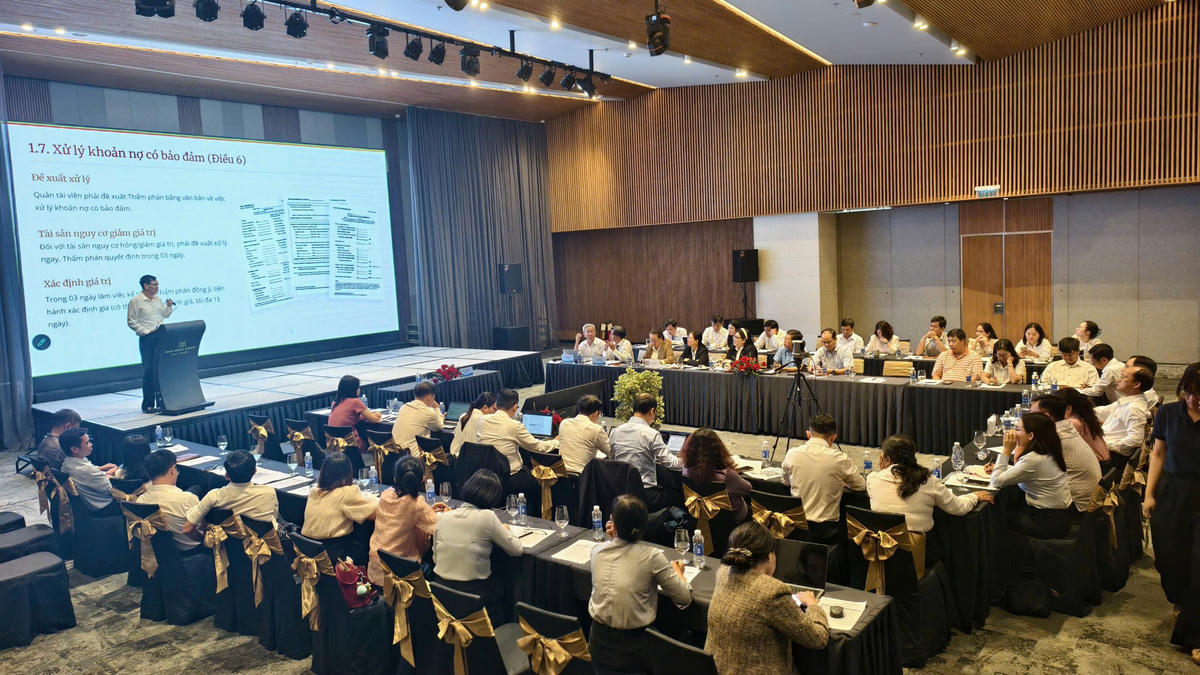 HÌNH ẢNH HỘI NGHỊ
