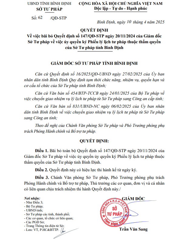 Quyết định Về việc bãi bỏ Quyết định số 147/QĐ-STP ngày 20/11/2024 của Giám đốc Sở Tư pháp về việc ủy quyền ký Phiếu lý lịch tư pháp thuộc thẩm quyền của Sở Tư pháp tỉnh Bình Định